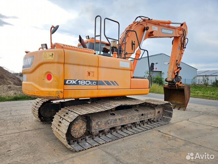 Гусеничный экскаватор DOOSAN DX180LC, 2012