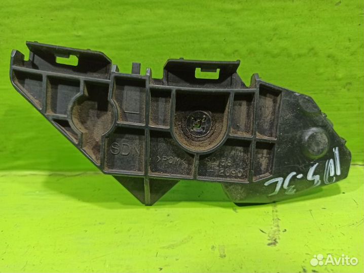 Кронштейн бампера задний Toyota Corolla E150 1ZR