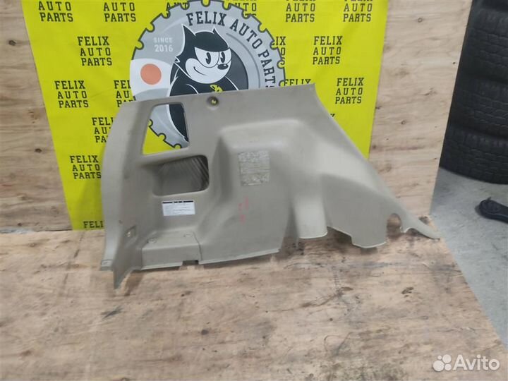 Обшивка багажника левая Toyota Corolla Spacio (zz