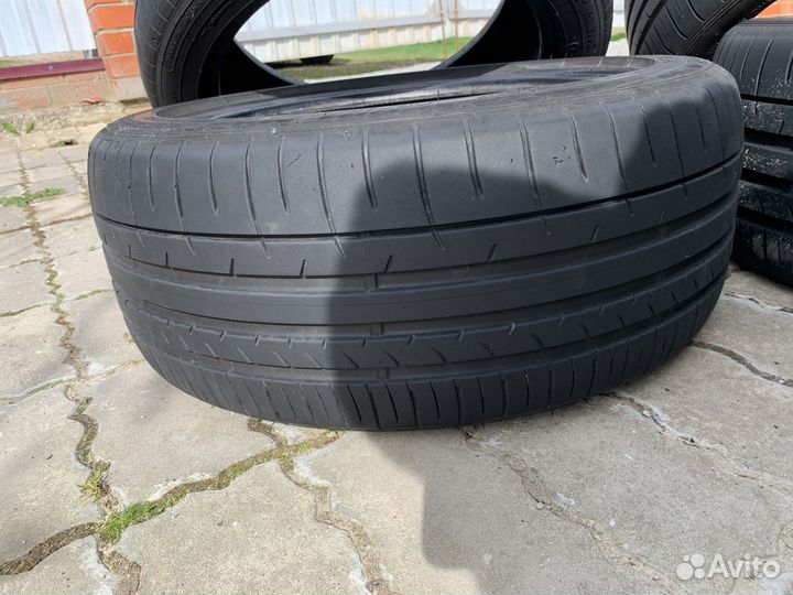 Dunlop SP Sport Maxx 050 DSST CTT 245/45 R18 и 275/40 R18 96W