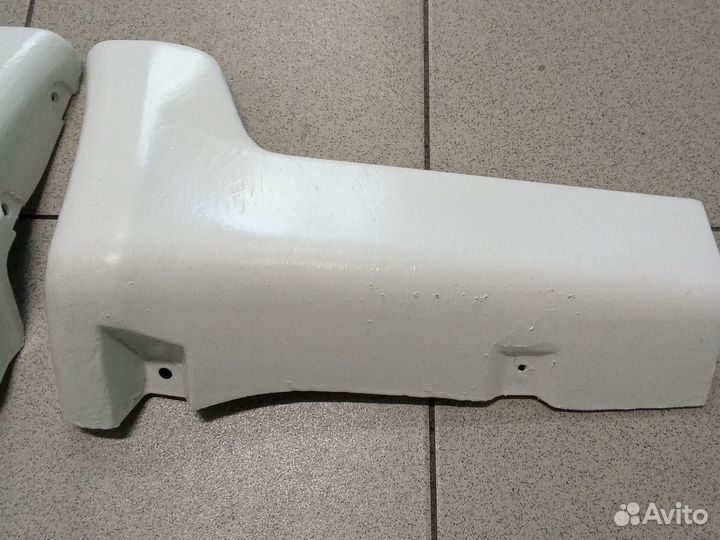 Накладки на пороги задние Митсубиси Галант 8