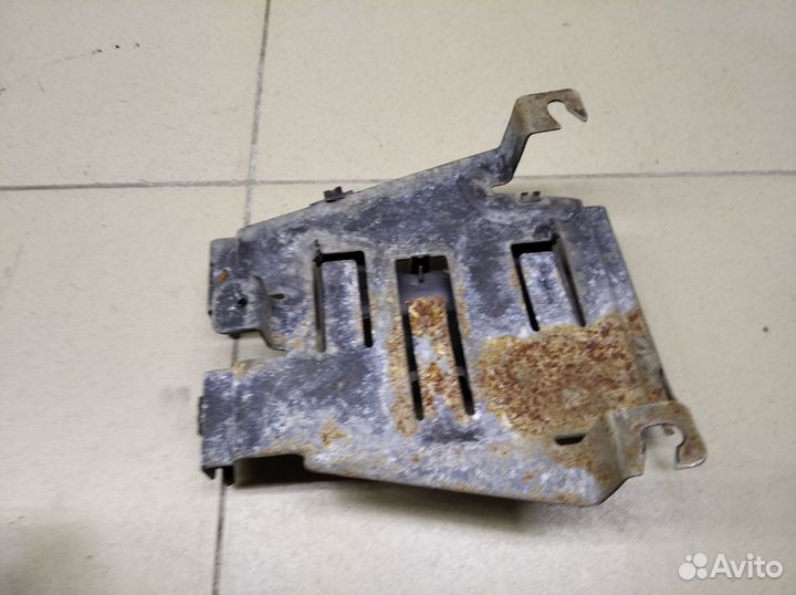 Кронштейн блока управления двигателем Octavia (A5