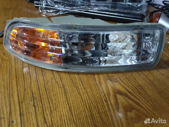 Corona190.поворонник на бампер