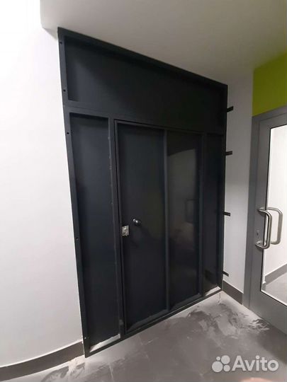 Тамбурная дверь на карман