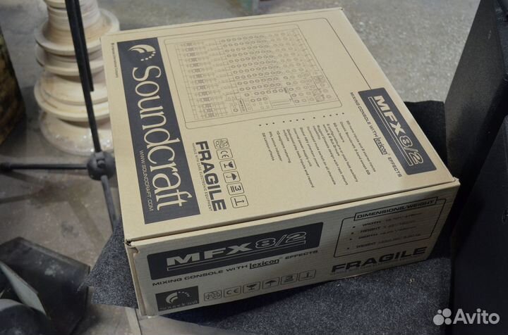 Soundcraft MFX8 Микшерный пульт. Новый