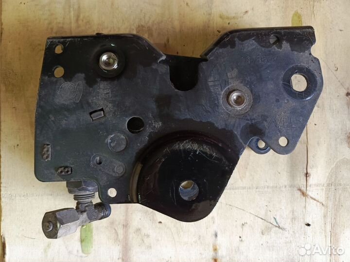 Замок кабины левый DAF XF106