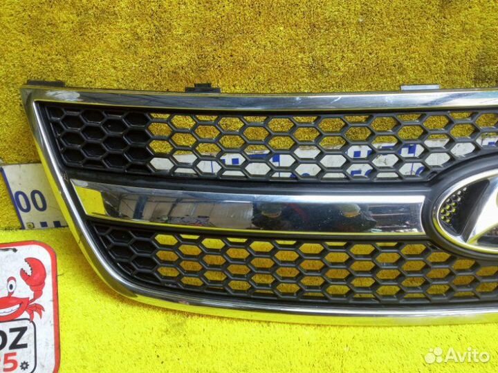 Решетка радиатора передняя Hyundai Grand Starex/H1