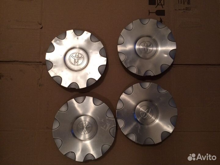 Колпак колеса Toyota Gaia