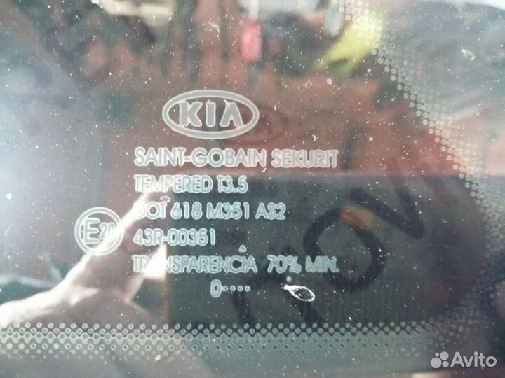 Стекло кузова Kia Ceed 1