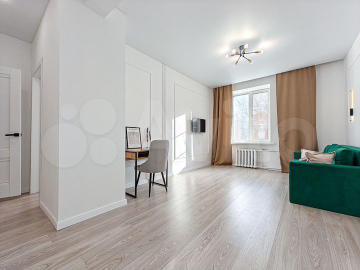 2-к. квартира, 56 м², 2/5 эт.