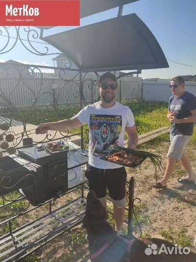 Мангал с крышей