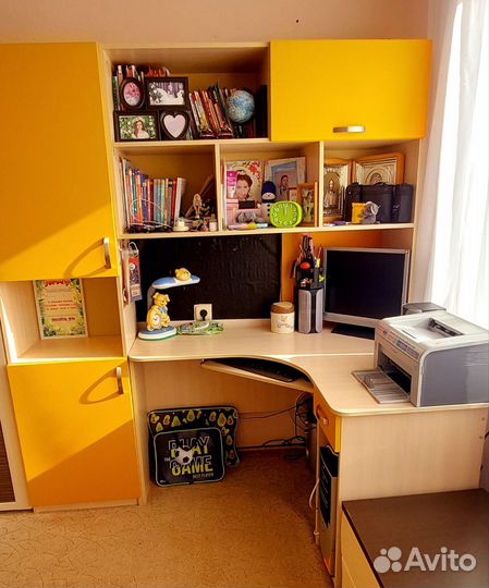 Письменный стол для школьника бу