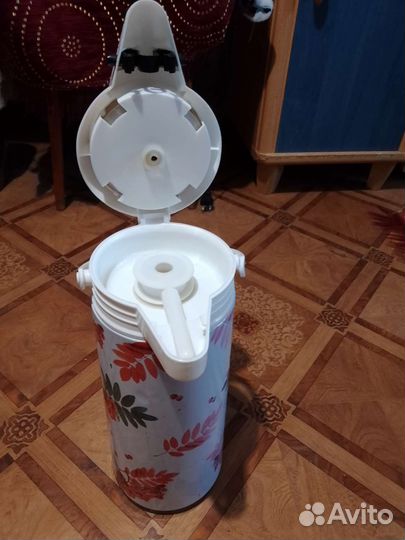 Термос 2 литра с помпой