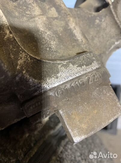 Задний кулак bmw e60