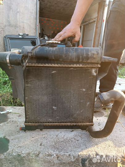 Радиатор на mercedes w202