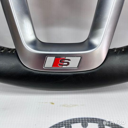 Руль Audi Q8 2019