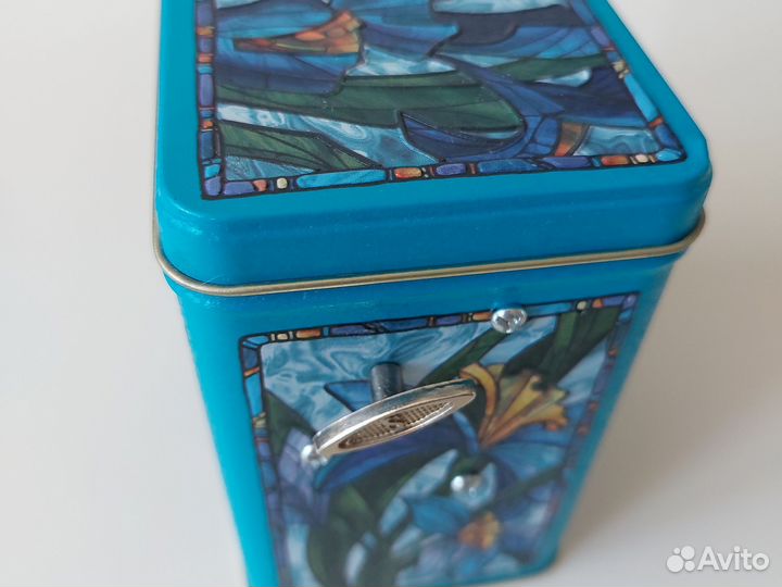 Шкатулка банка жестяная из под чая Hilltop