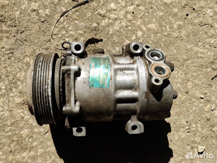 Компрессор кондиционера Laguna 1
