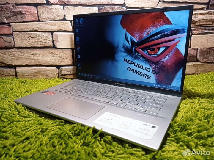 Мощный 2021г Asus Ryzen 3 2200 8Gb NVMe 14