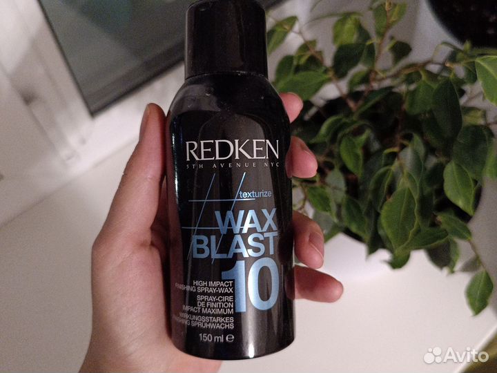 Текстурирующий спрей-воск для волос redken