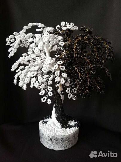 Инь Ян дерево из бисера