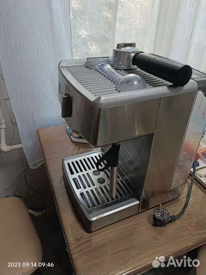 Кофемашина рожковая Bork