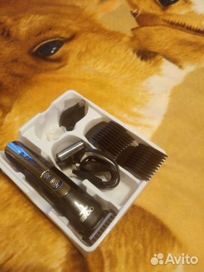 Машинка для стрижки волос новая cronier