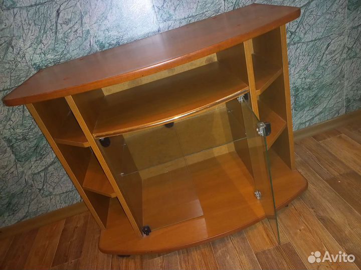 Тумба под телевизор