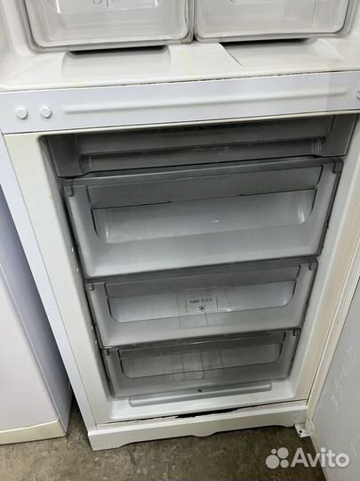 Холодильник hotpoint ariston бу
