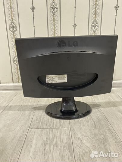 Монитор LG
