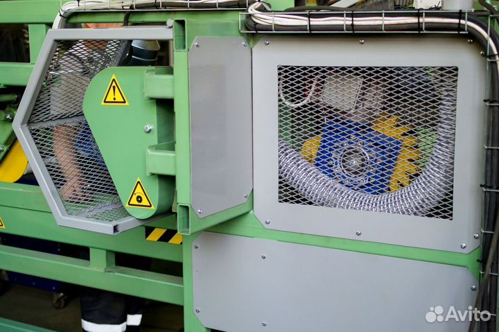 Станок трехпильный горбыльно - перерабатывающий