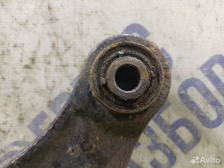 Рычаг подвески задний правый Volvo S40 седан 1.6