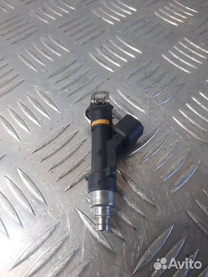 Форсунка Mazda 6 2 2.0 LF 2007