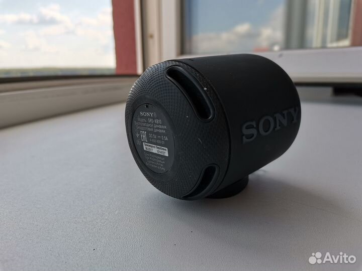 Беспроводная колонка Sony SRS-XB10