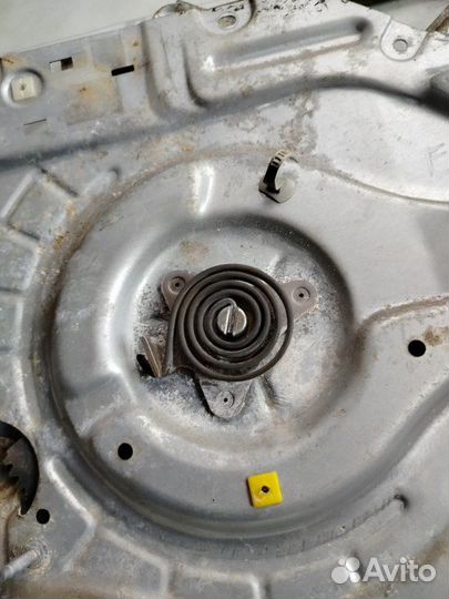 Стеклоподъемник передний правый Hyundai Elantra XD