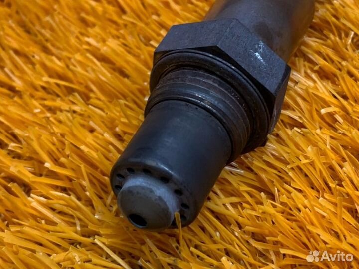 Датчик кислорода правый Porsche Cayenne 957 M5501