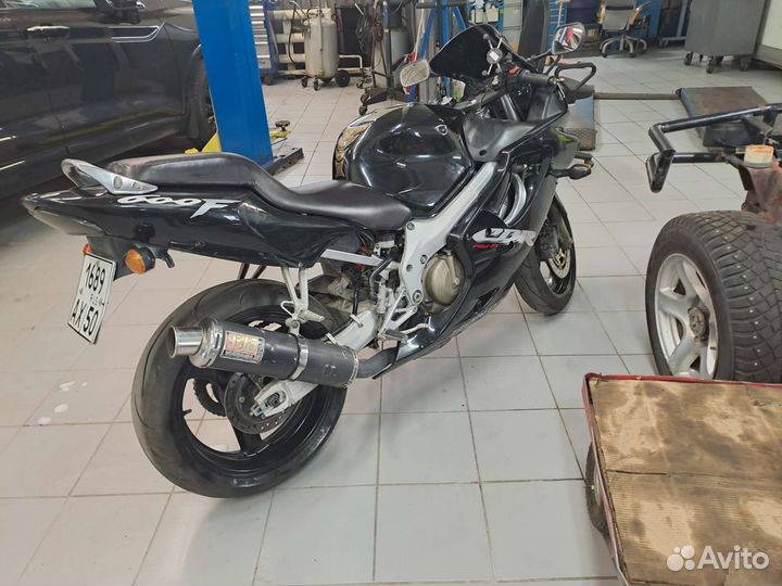 Honda CBR600F2