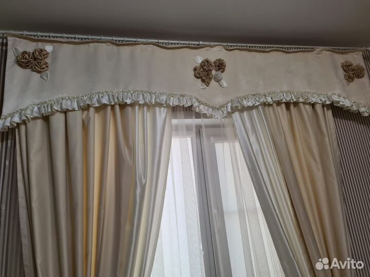Шторы с ламбрекеном покрывало