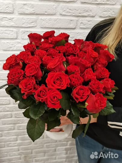 Доставка цветов и букетов,роза,хризантема