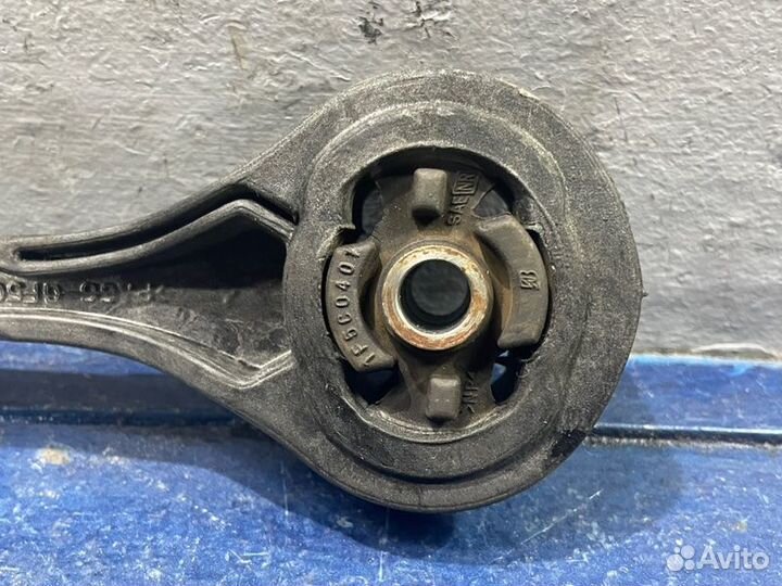 Подушка АКПП Subaru Forester SH/S12