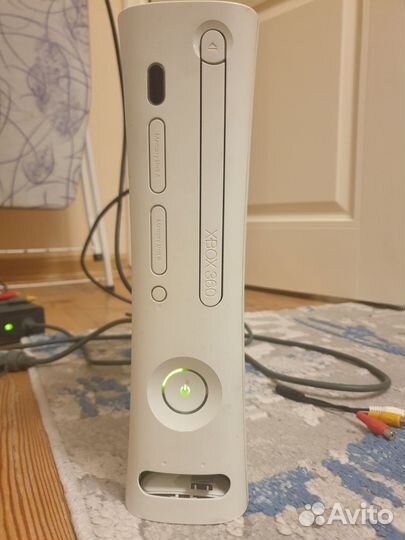 Игровая приставка Xbox 360 бу+ джойстики