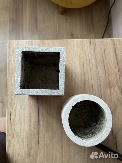 Цветочные горшки из бетона 2 шт (белый и серый)