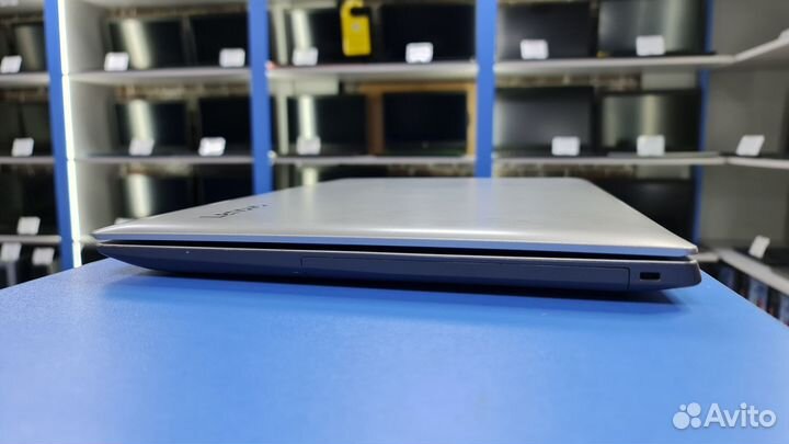 Ноутбук Lenovo 15.6