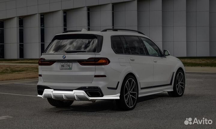 Диффузор заднего бампера giant на BMW X7