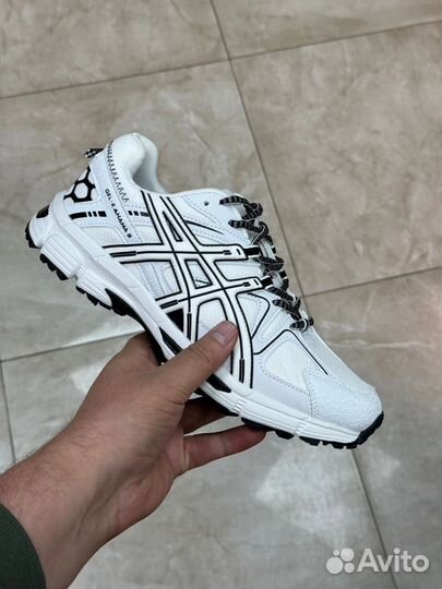 Кроссовки asics