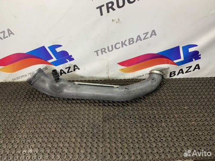 Патрубок воздушного фильтра Volvo FH