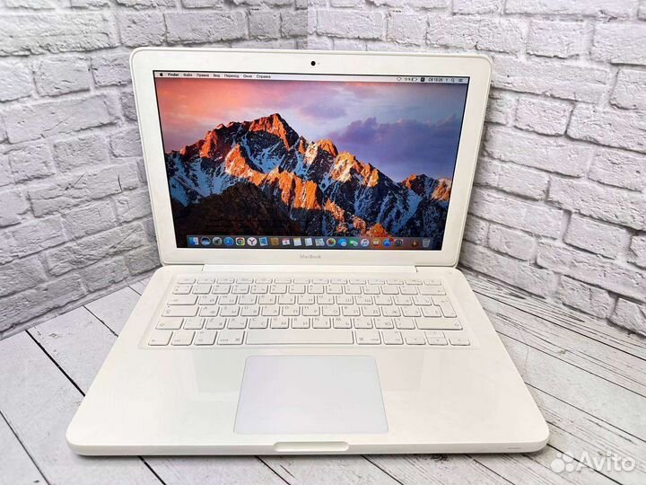 MacBookApple MacBook Air 13 2010