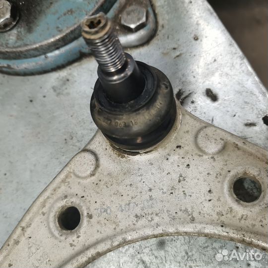 Пепедние верхние рычаги