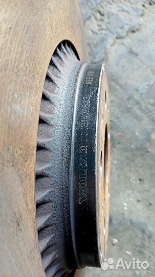 Диски тормозные колодки задние Volvo XC90