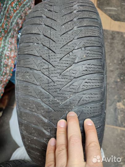 Goodyear UltraGrip 8 195/60 R15
